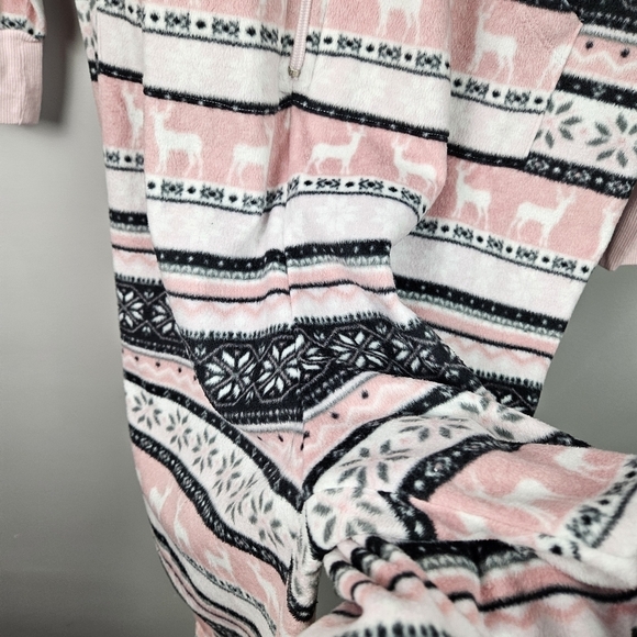 Torrid Fleece Full Length Lounge Onesie Pink Fair Isle 00/0 - Picture 11 of 13